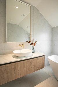 Timeless Vanilla Satin 600×600 YQI6P750