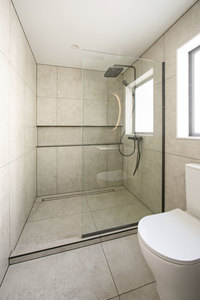 Frameless Shower Installation: Frameless Shower Walk-in Glass less than W1000mm Price Includes Material, Delivery & Installation Auckland Wide