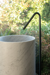 Composite Stone Basins: ARUVO® VENATA Natural Marble Pedestal Basin White