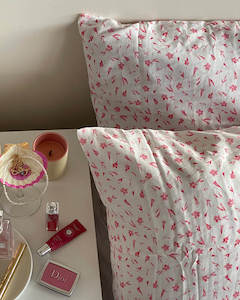 Frontpage: Pink Irem Muslin Pillowcase (Set of Two)