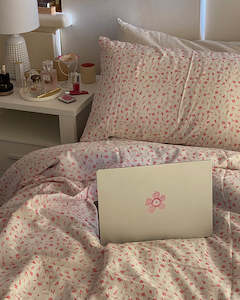 Frontpage: Pink Irem Duvet Cover Set