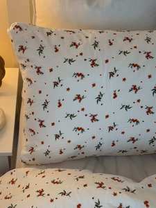 Frontpage: Madinia Muslin Pillowcase (Set of Two)