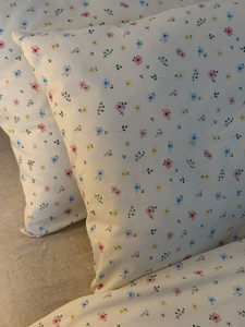 Hibiscus Muslin Pillowcase (Set of Two)