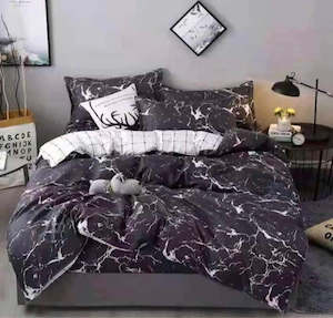 Beddings: Beddings - Duvet Cover Set - Queen Size - Clearance