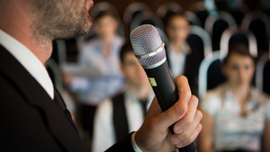 Wireless Handheld Microphone & Stand Ashken