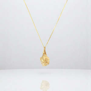 Bespoke NZ-made Libyan desert glass crystal pendant necklace on 24K gold-plated &hellip;