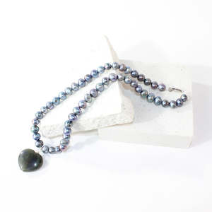 Genuine Fijian pearl choker with labradorite crystal heart