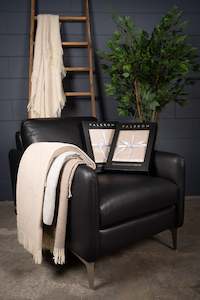 Living: Valeron Throw