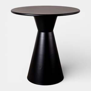 Outdoor 1: Cafe Table