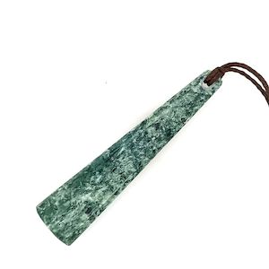 Greenstone: NZ Greenstone Triangular Drop