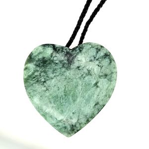 Greenstone: NZ Greenstone Large Heart pendant