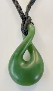 New Zealand Greenstone Petite Twist