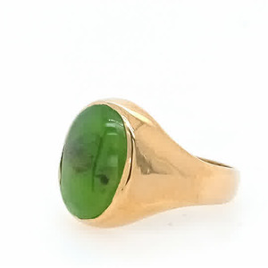 Rings: 9ct Yellow Gold Greenstone Signet Ring