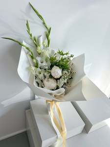 Frontpage: Neutral Bouquet