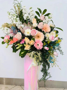 arrangement on stand04 Astina Floral Design