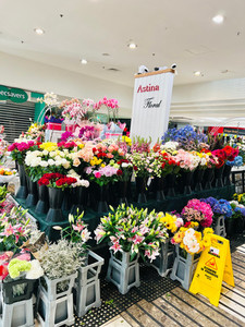 Products: small bouquet Astina Floral Design