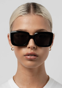 Isle Of Eden: Isle Of Eden Pia Black