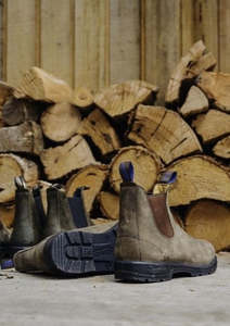 Blundstone: Blundstone 585 Boot Rustic Brown W