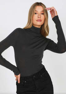 Morrison 1: Merino High Neck Navy