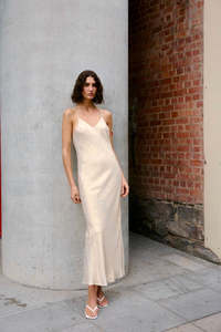 Kinney: Rou Slip Gold Lustre