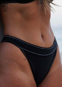 Inner Relm: Vacay Bikini Bottoms Black