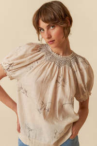 Indi Cold: Crochet Details Blouse Beige