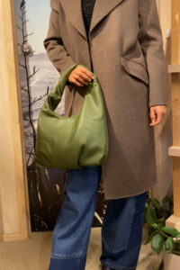 Indi Cold: Leather Bag Olive