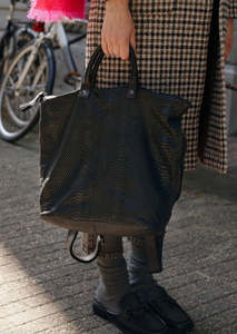 Indi Cold: Convertible Leather Bag Black