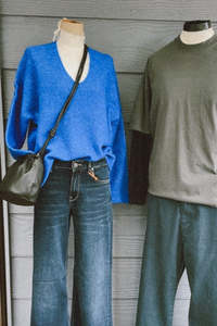 Thora V-Neck Knit Blue Lolite