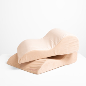 Girls Get Off Bumpy Cuddles