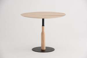 Radieuse Dining Table
