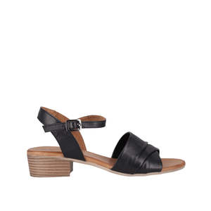 Heels: YENICE-CABELLO