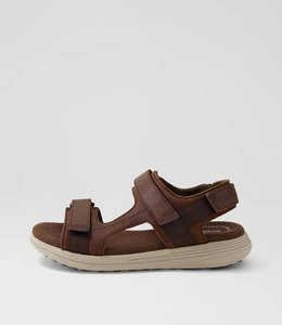 Wide Feet Friendly: HAMPTON-ROCKPORT