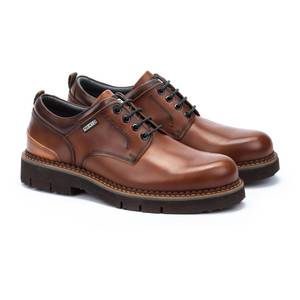 His Dress: TERUEL-PIKOLINOS