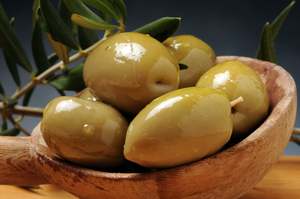Giant green Cerignola olives 1.6kg drained weight 1kg
