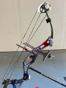 Second Hand Gear Marketplace: Hoyt UtraTec XT2000
