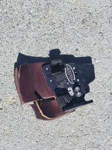Second Hand Gear Marketplace: AAE KSL Gold Tab Black medium