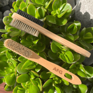 Products: ACG Chalk Brush – double sided –  Auckland Climbing Gym