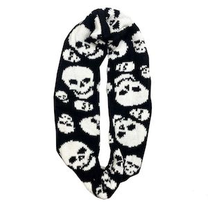 Hairglove: hg56801 Harley HAIR GLOVE SKULL MADNESS REVERSIBLE  INFINITY SCARF hg56801