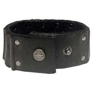 Harley Davidson Jewellery 2: mw-mau606-blk-lxl HARLEY Mens Ribbed Studded Leather Cuff Bracelet Adjustable Wristband mw-mau606-blk-lxl