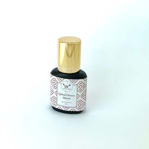 adhesive: Gold Eyelash extension adhesive 10g