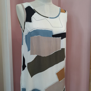 Nyne - Printed Shift Dress - Size 8