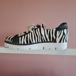 Jose Saenz For Neo - Zebra Favourite Sneakers - Size 41/10