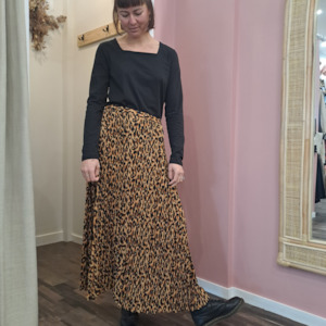 Skirts: Superette - Leopard Print Pleat Skirt - Size 8