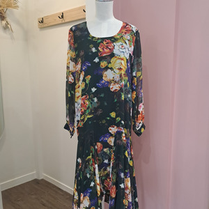 Dresses: Augustine - Floral Midi Dress - Size S