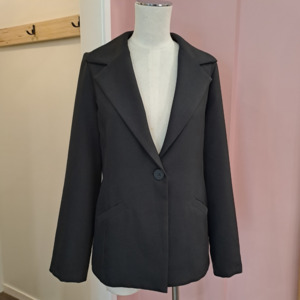 All Clothing: Kilt - Black Blazer - Size 8