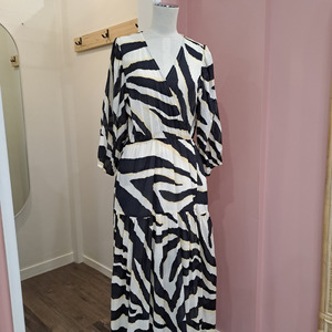 Dresses: Decjuba - Tegan Midi Wrap Dress - Size 12 - BNWT