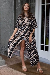 Kimonos: Esme Kimono Black Beige Print