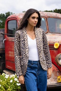 Lucy Blazer Suede Leopard Beige