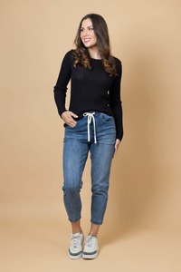 Womens Jeans: Lara Cropped Denim Jean